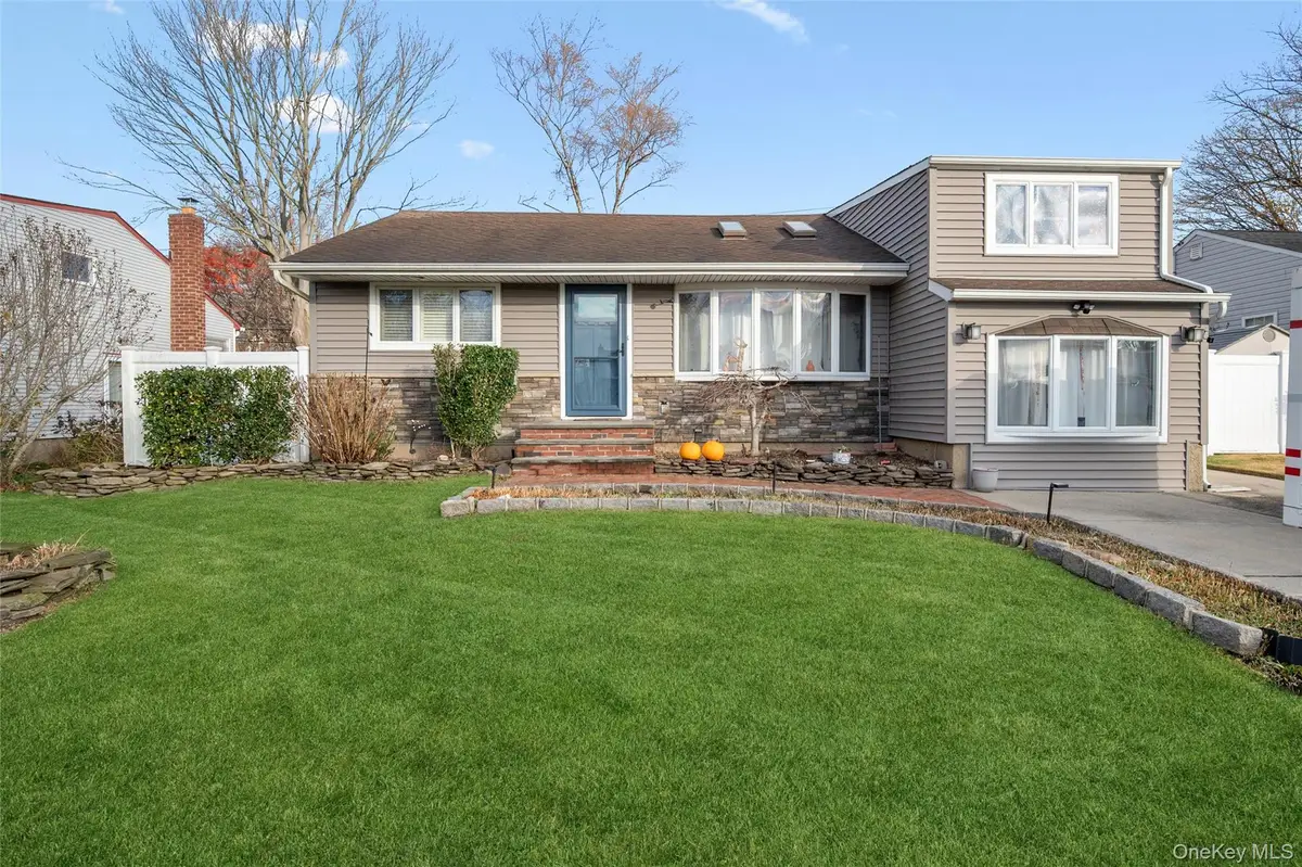 48 Elliot Drive, Hicksville, NY 11801 - Image #1