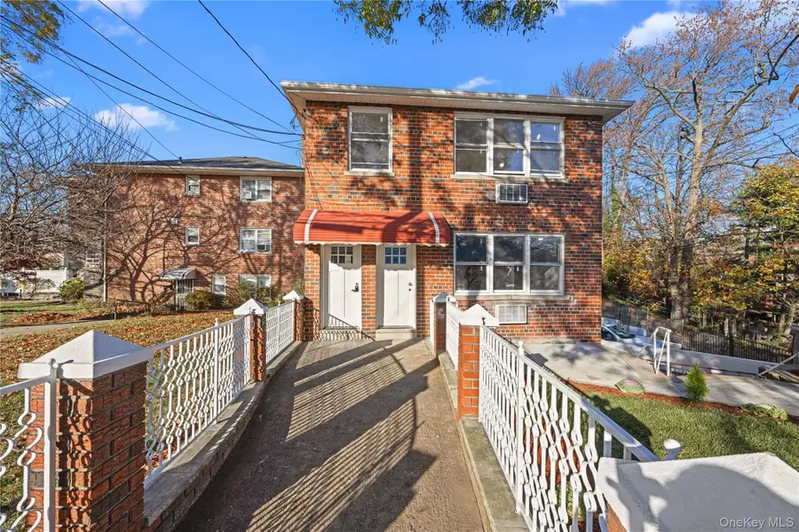 3135 Spencer Drive, Bronx, NY 10465 - Image #2