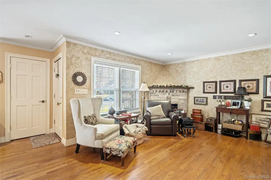 126 Oakland Avenue, West Hempstead, NY 11552 - Image #3