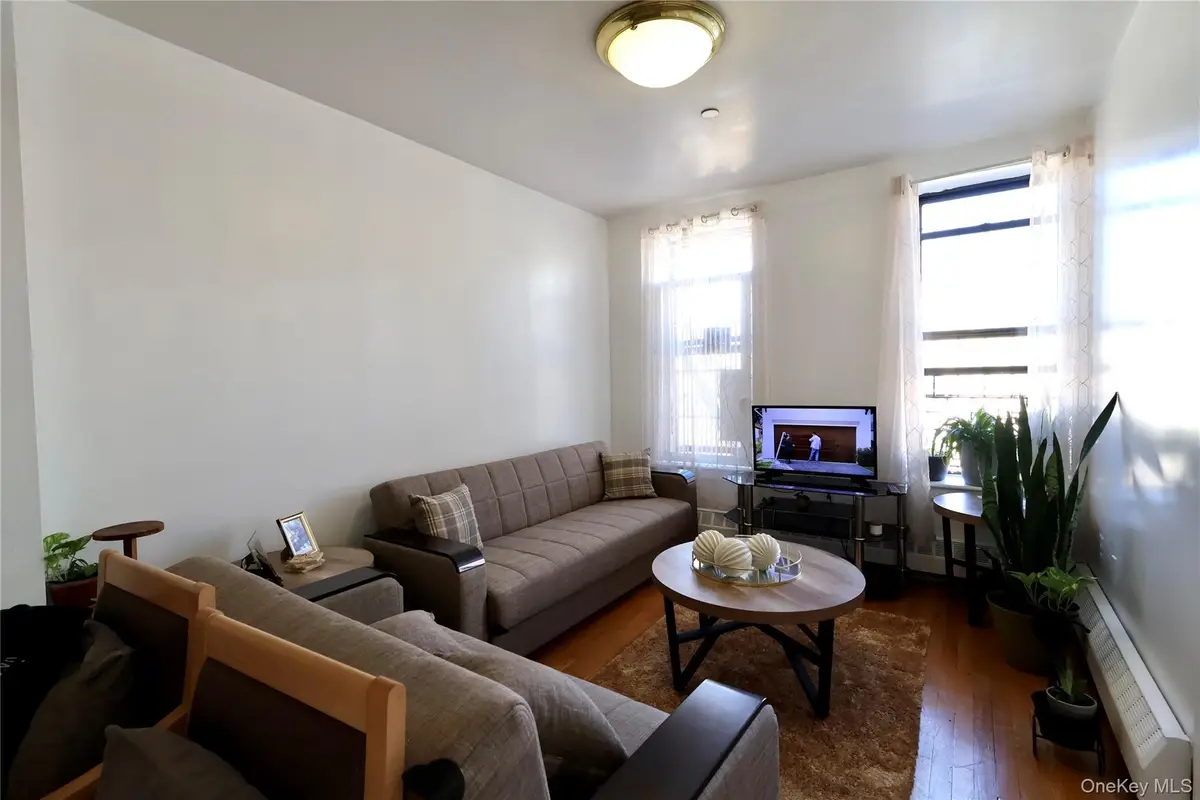 518 135th Street W #5C, New York, NY 10031 - Image #1