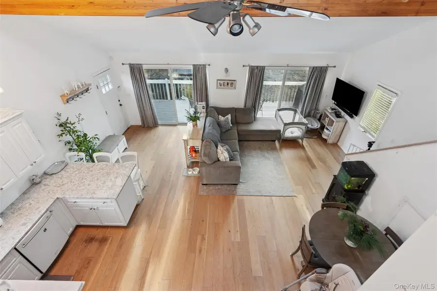 6 Shore Road, Southampton, NY 11968 - #3