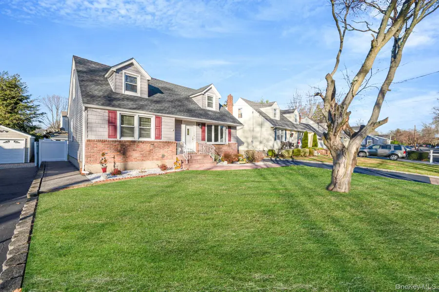 44 Clark Street, Huntington, NY 11743 - #2