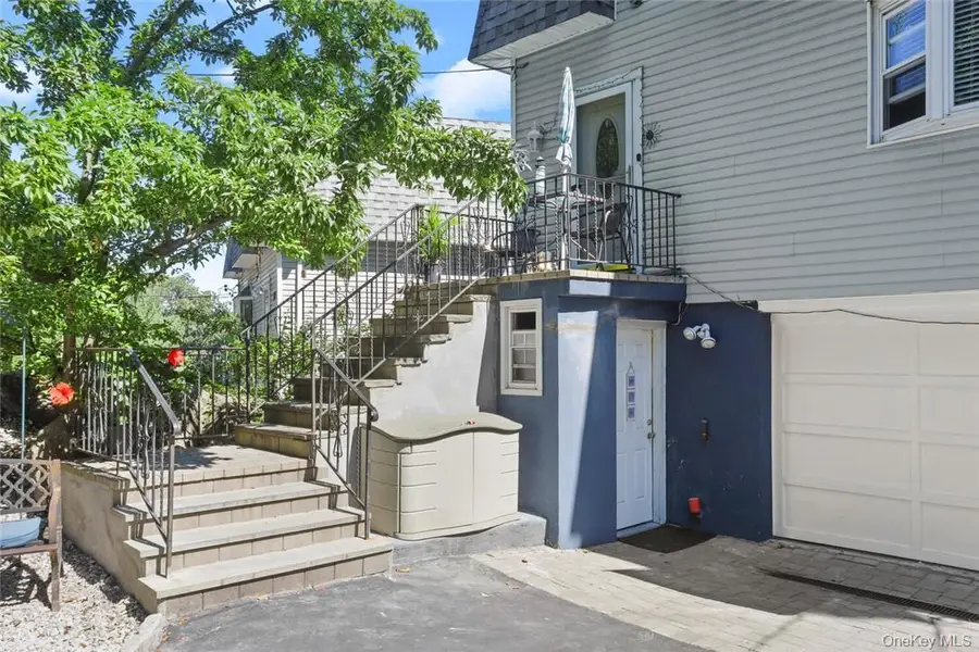 46 Chatham Terrace, Yonkers, NY 10710 - Image #2