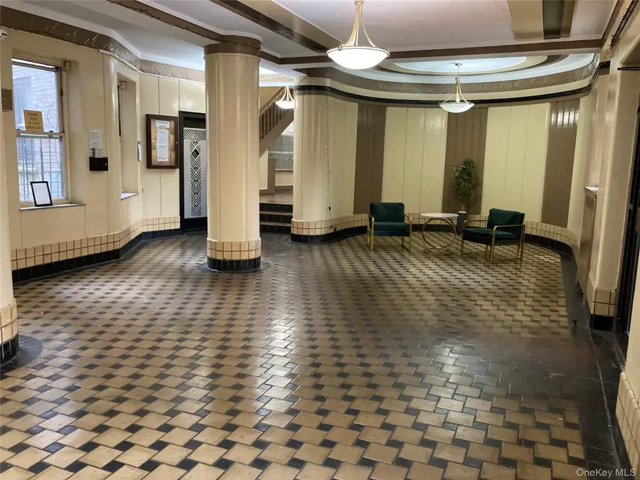 2166 Bronx Park East #6C, Bronx, NY 10462 - Image #2