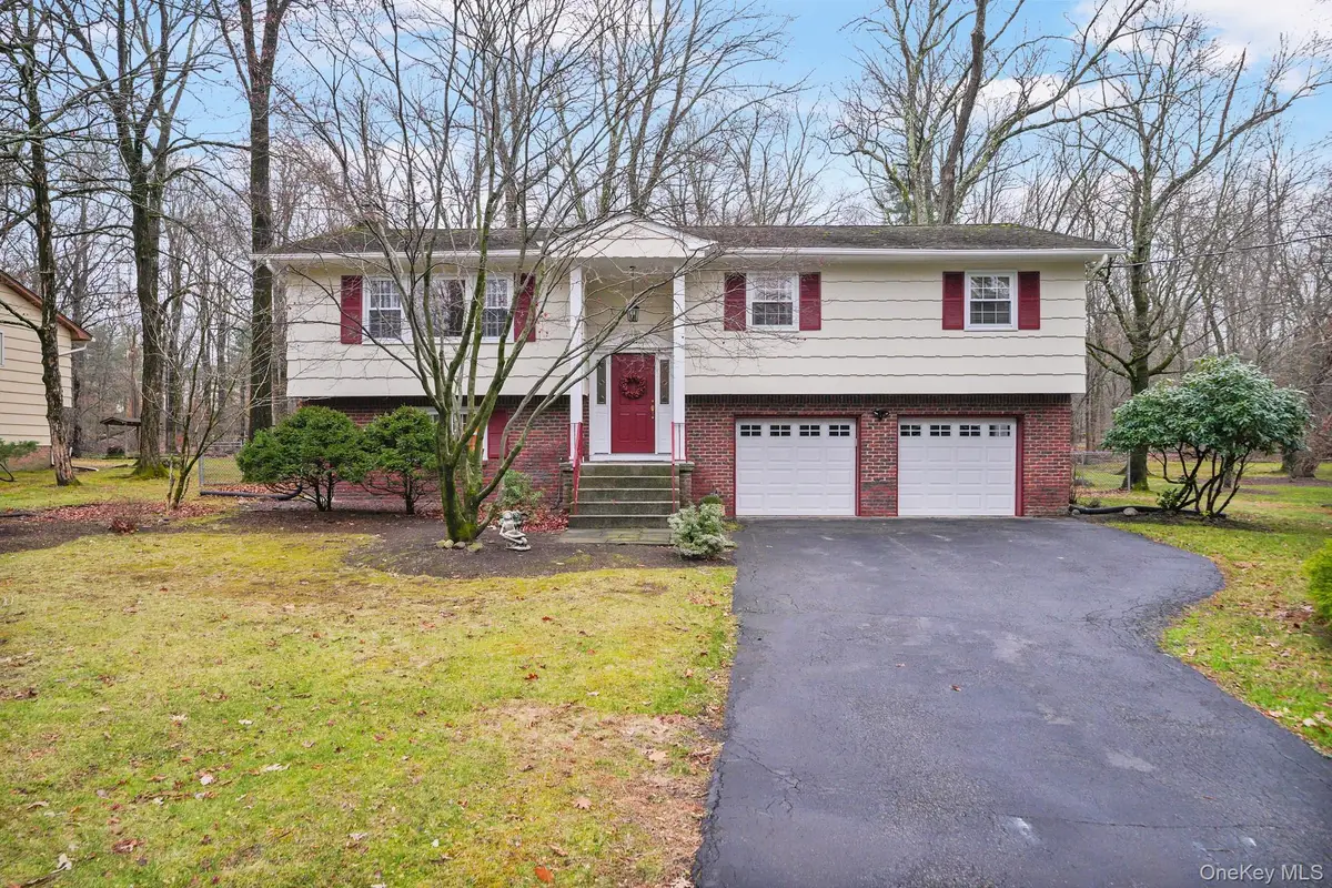 15 Marget Ann Lane, Montebello, NY 10901 - Image #1