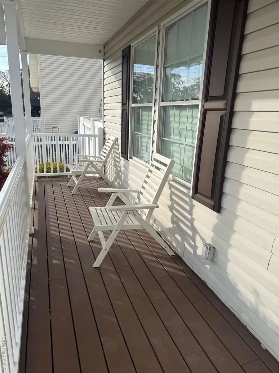 11 Elm Street, Islip, NY 11751 - Image #3