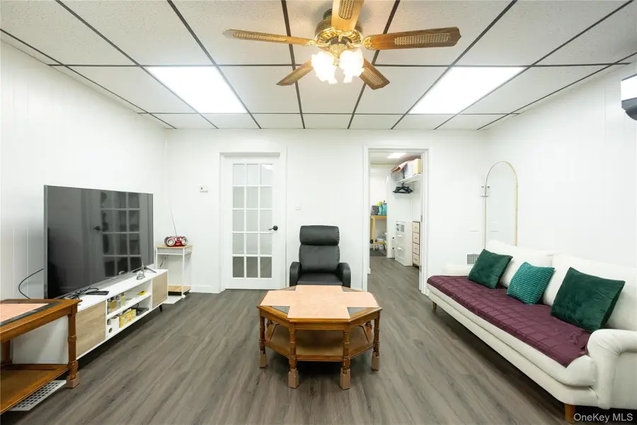 43-18 214 Place, Bayside, NY 11361 - Image #2