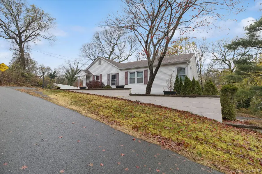 31 Amityville Road, Sound Beach, NY 11789 - Image #3