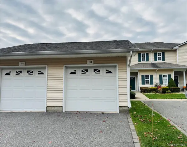 104 Aerie Way, East Quogue, NY 11942