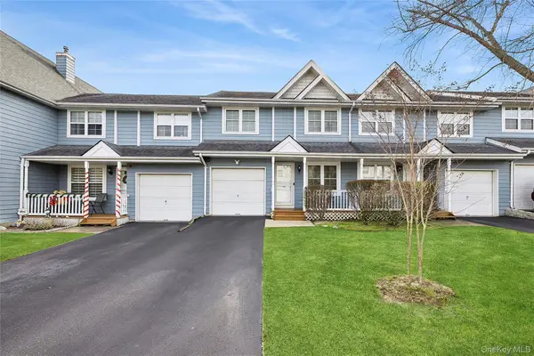 106 Northwood Boulevard, Central Islip, NY 11722