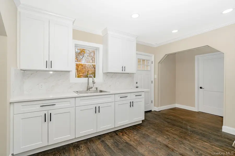 123 4th Avenue, Huntington Station, NY 11746 - Image #3