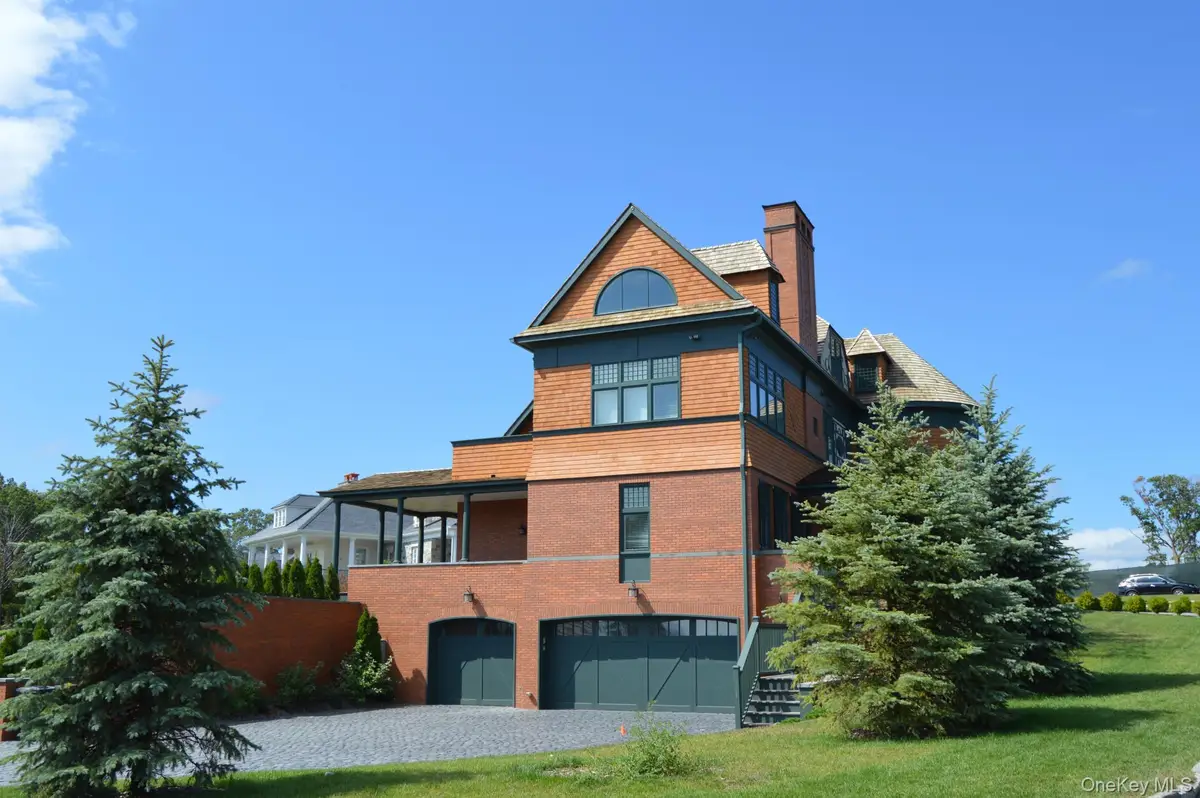 5041 Goodridge Avenue, Bronx, NY 10471 - Image #1