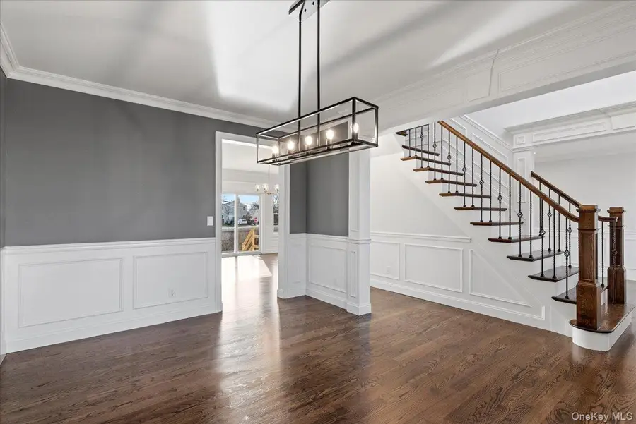 3421 Hawthorne Drive N, Wantagh, NY 11793 - Image #3