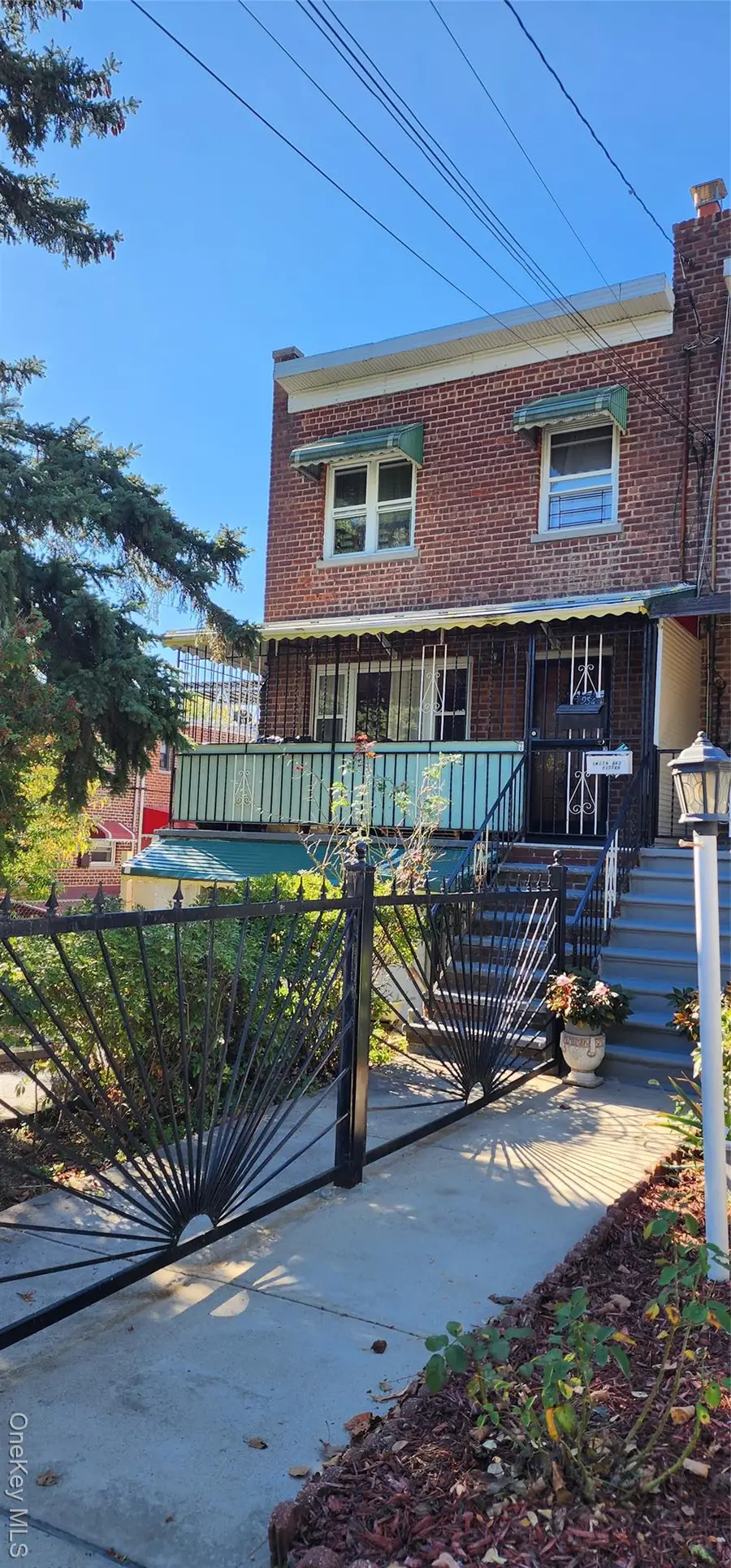 954 E 212th Street, Bronx, NY 10469 - Image #2