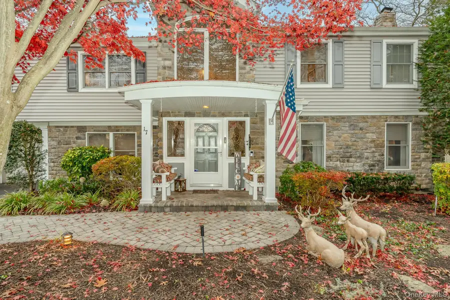 17 Thide Court, Smithtown, NY 11787 - Image #2