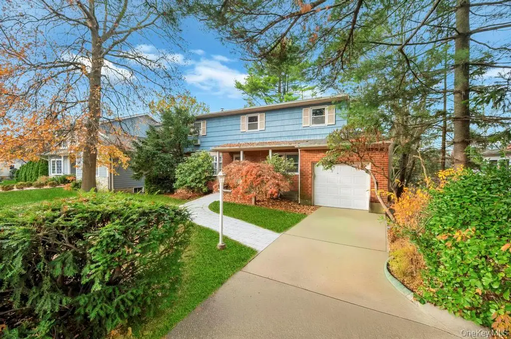 441 Roslyn Road, East Williston, NY 11596 - Image #1