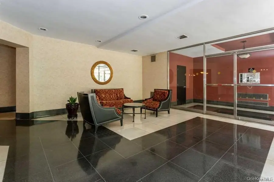 75 S Middle Neck #4H, Great Neck, NY 11021 - Image #3