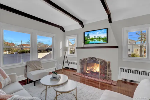 64 W Milton Street, Freeport, NY 11520