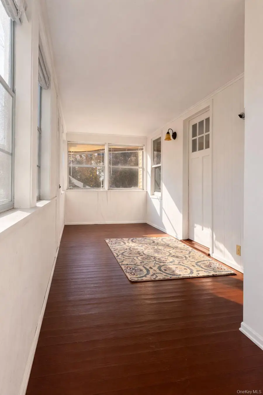 31 Oakland Avenue, Port Jefferson Station, NY 11776 - #2