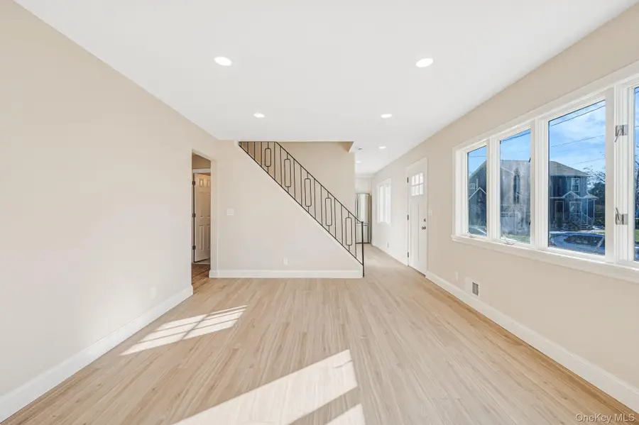 23 Cullen Drive, East Northport, NY 11731 - Image #3