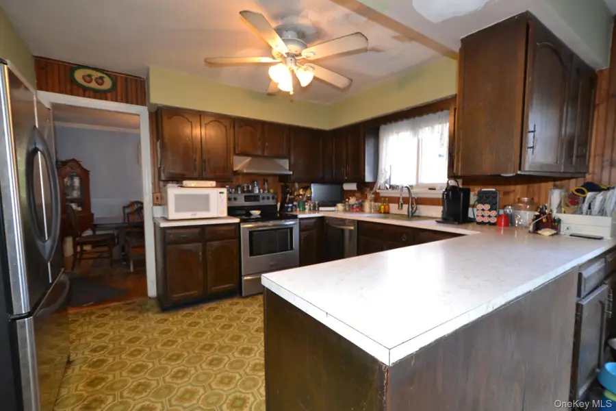 27 Wrana Street, Medford, NY 11763 - Image #2