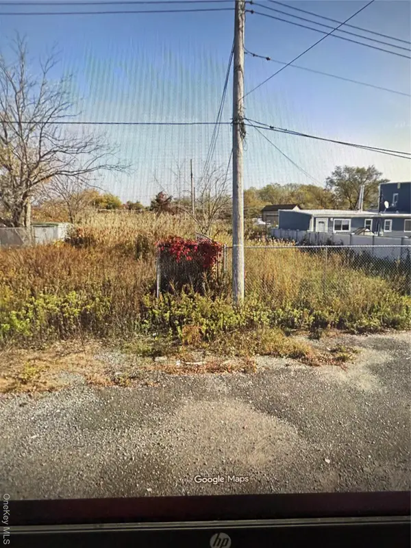 12 102 St 12 Bridge St, Howard Beach, NY 11414