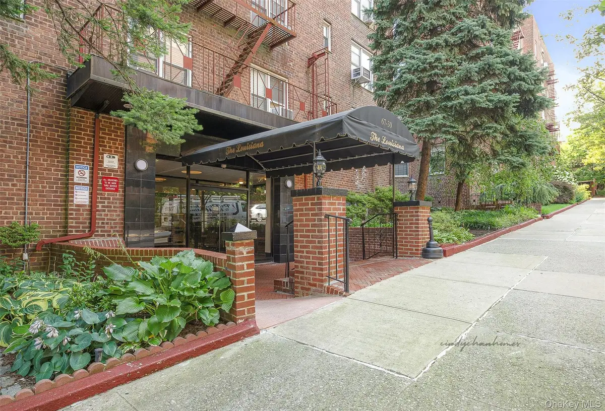 67-30 Clyde Street #6W, Forest Hills, NY 11375 - Image #1