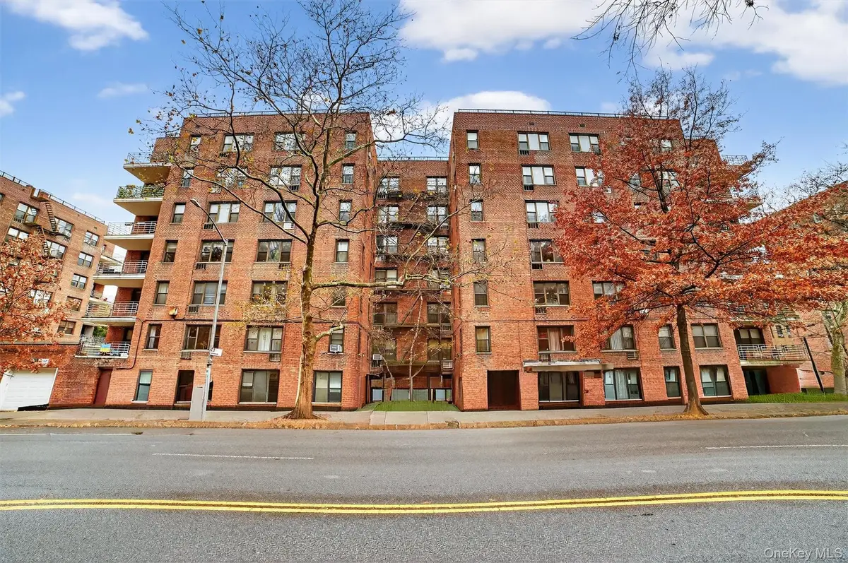 6495 Broadway #5R, Bronx, NY 10471 - Image #1