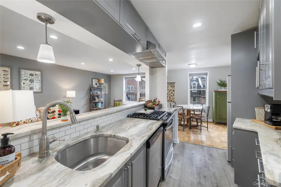 255 Fieldston Terrace #2L, Bronx, NY 10471 - Image #2