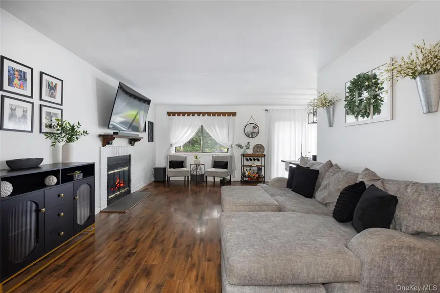 20 Amber Court, Poughkeepsie, NY 12603 - Image #2