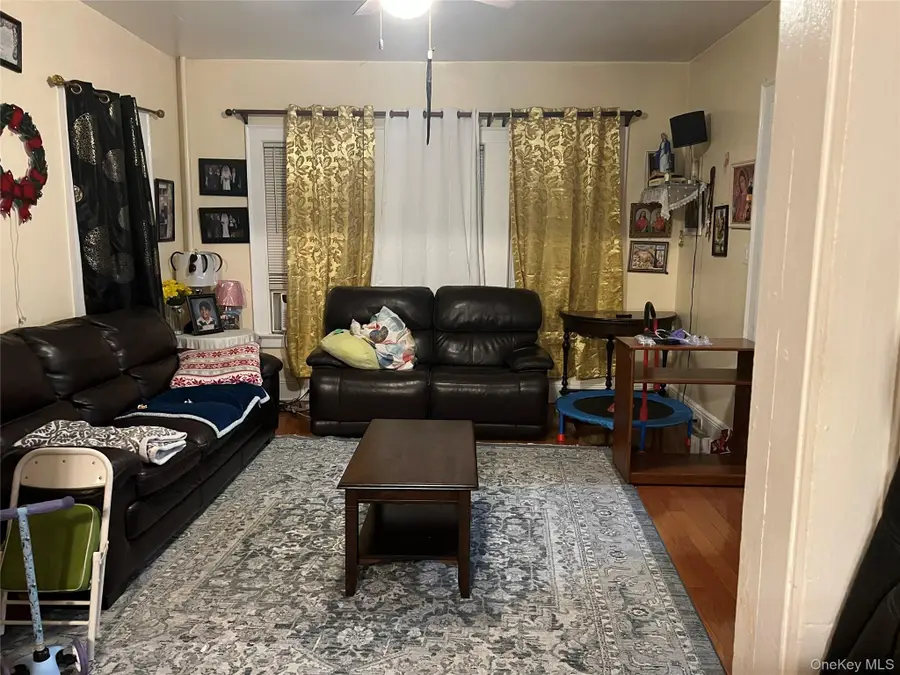 83 Roger Avenue, Inwood, NY 11096 - Image #2