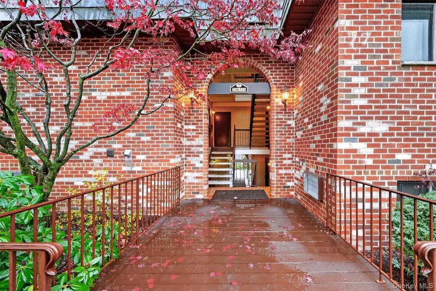 7 Briarcliff Drive S #13, Ossining, NY 10562 - Image #2