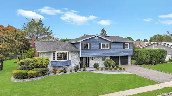 90 Rockland Drive, Jericho, NY 11753