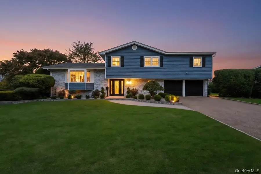 90 Rockland Drive, Jericho, NY 11753 - Image #2