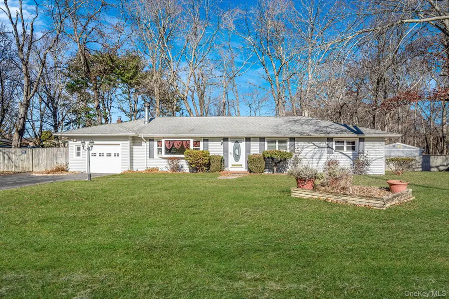 17 Coram Swezeytown Road, Coram, NY 11727 - Image #3