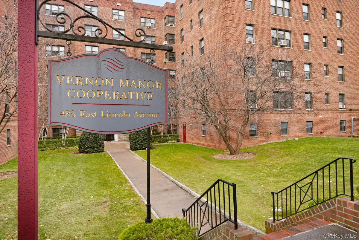485 E Lincoln Avenue #201, Mount Vernon, NY 10552 - Image #1