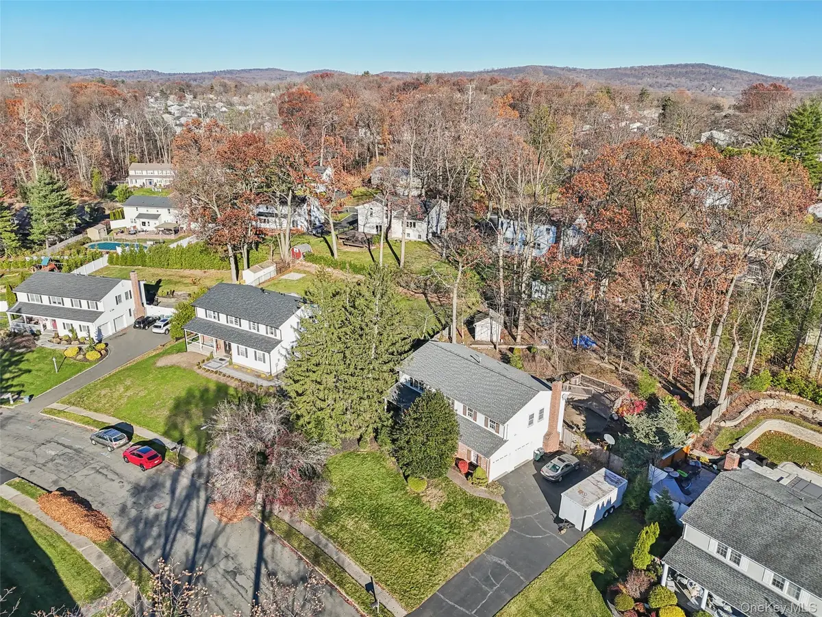 37 Minuteman Circle, Orangeburg, NY 10962 - Image #1