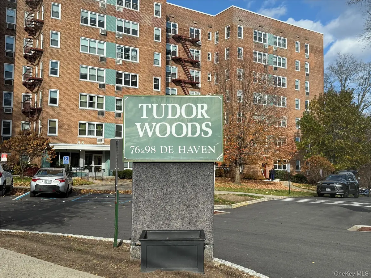 76 Dehaven Drive #3M, Yonkers, NY 10703 - Image #1