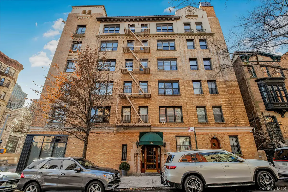 140 E 95th Street #3C, Manhattan, NY 10128 - Image #1
