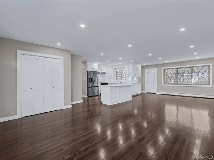 3167 Morgan Drive, Wantagh, NY 11793 - Image #3