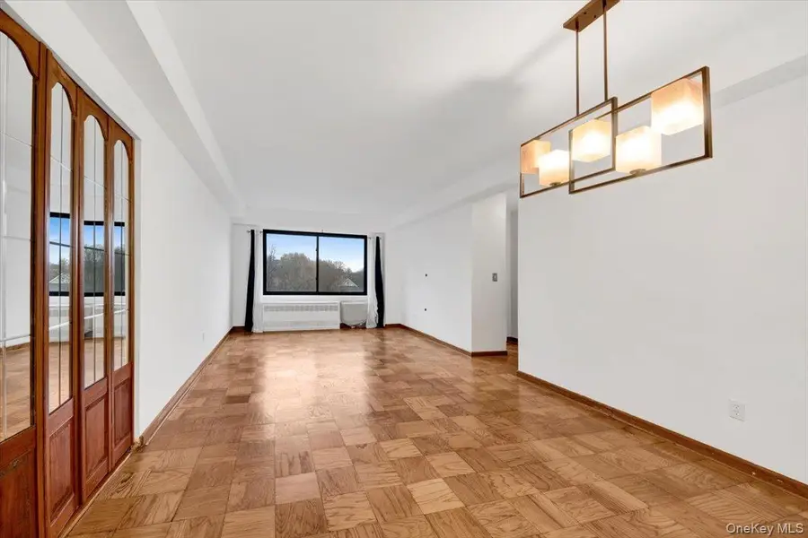 25 Lake Street #7H, White Plains, NY 10603 - Image #2