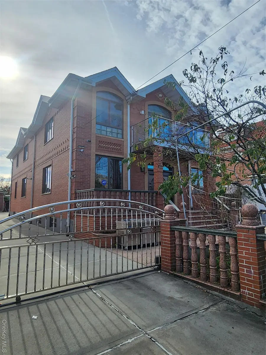 13910 14th Avenue, Whitestone, NY 11357 - Image #2