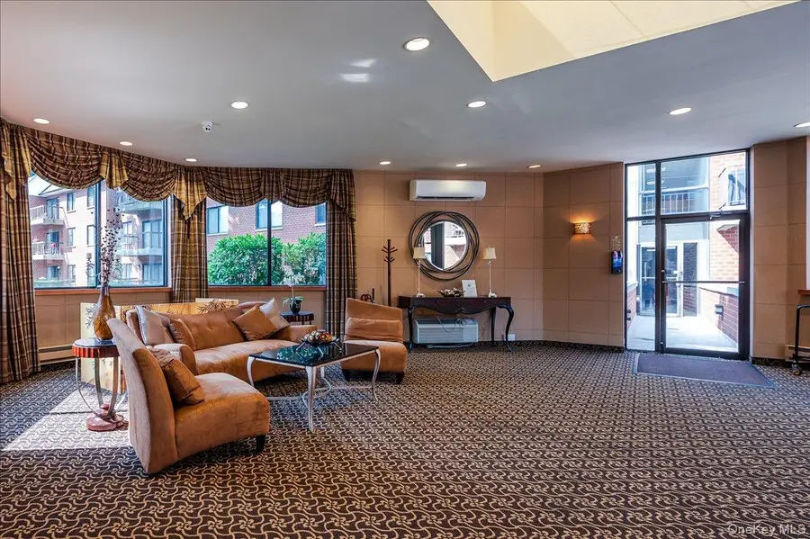 99 S Park Avenue #224, Rockville Centre, NY 11570 - Image #2