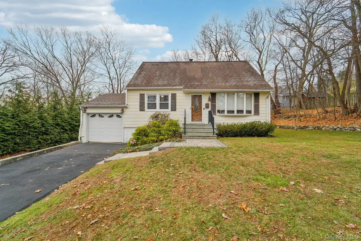 5 Orchard Lane, Nanuet, NY 10954 - Image #1