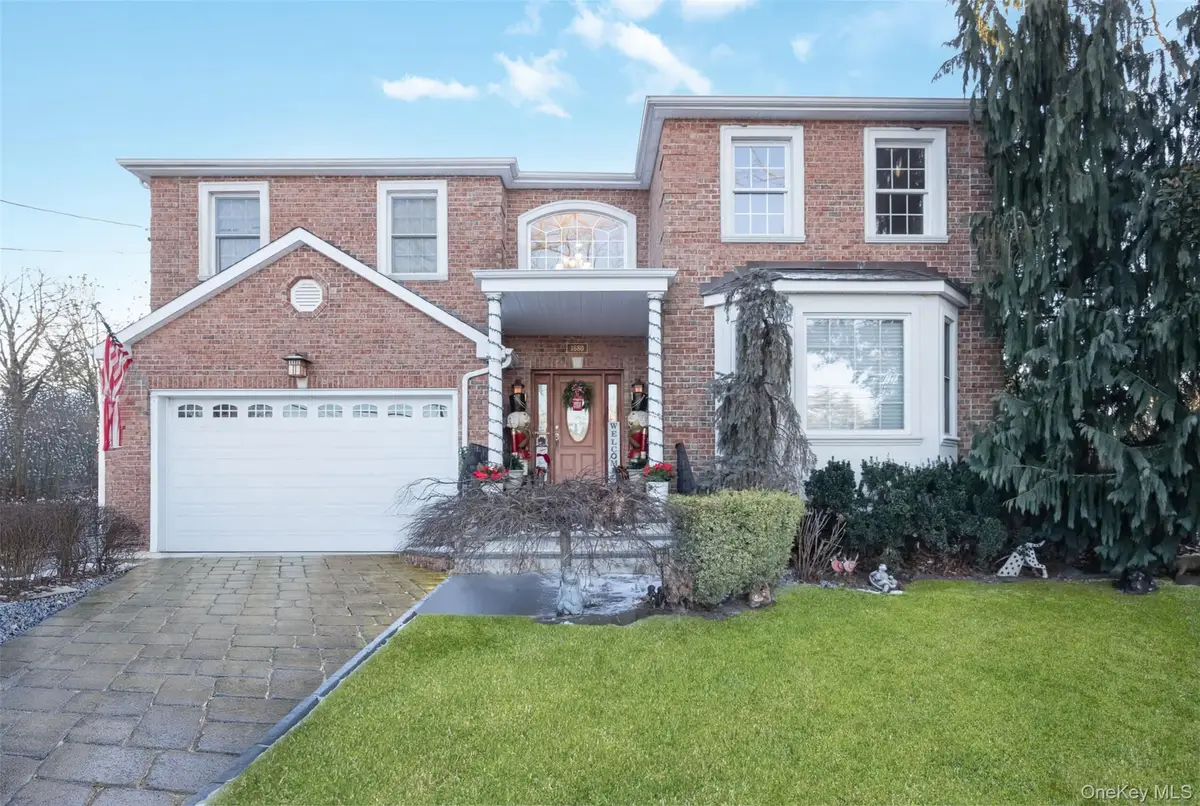 1680 Lake Avenue, Merrick, NY 11566 - #1