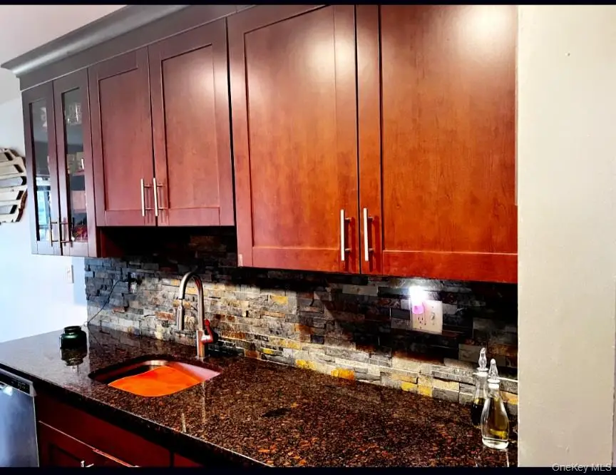 100 Hillside Drive #F6, Middletown, NY 10941 - Image #3