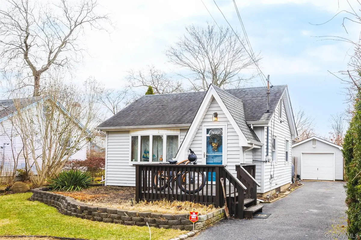 278 W Elm Road, Mastic Beach, NY 11951 - Image #1