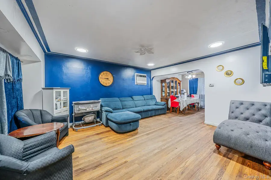 98 Miriam Street, Valley Stream, NY 11581 - Image #3