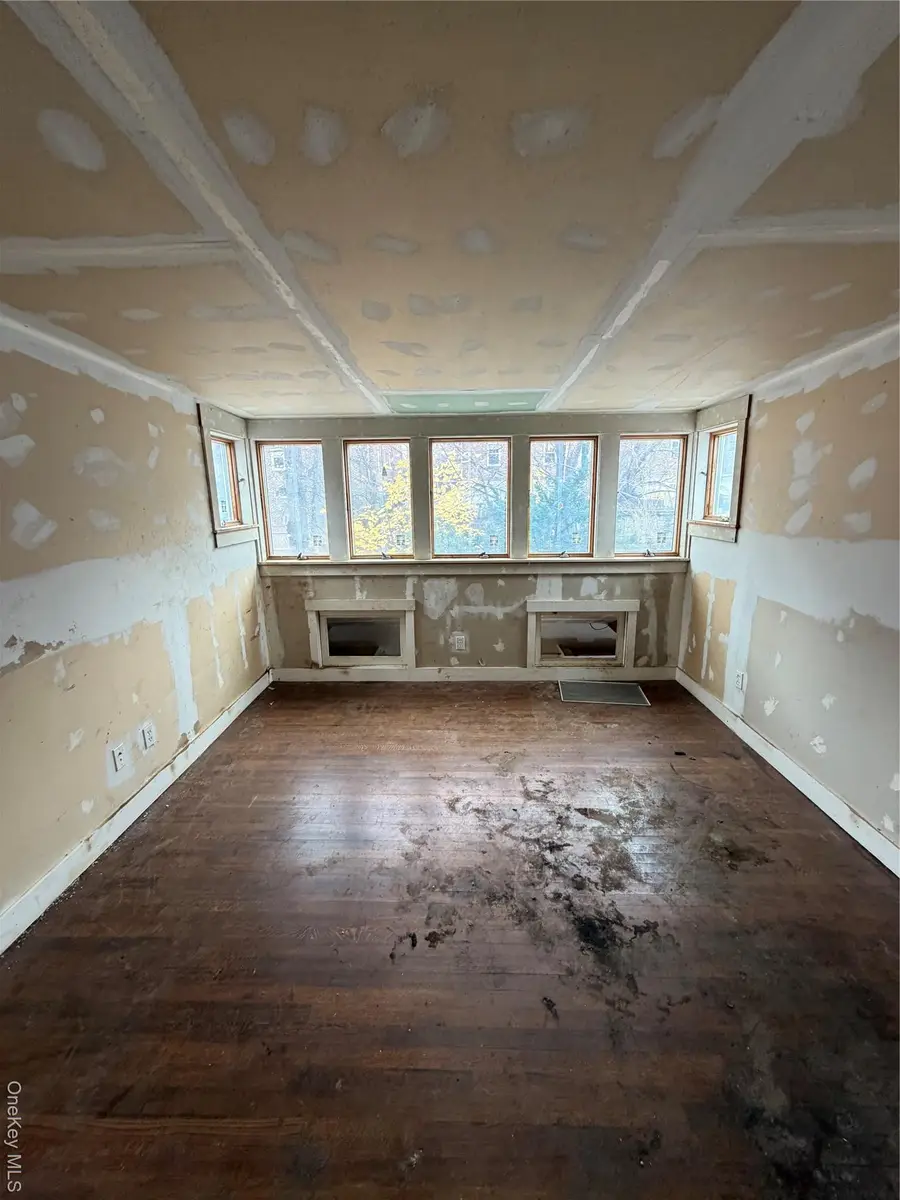 244 Tibbetts Road, Yonkers, NY 10705 - Image #2