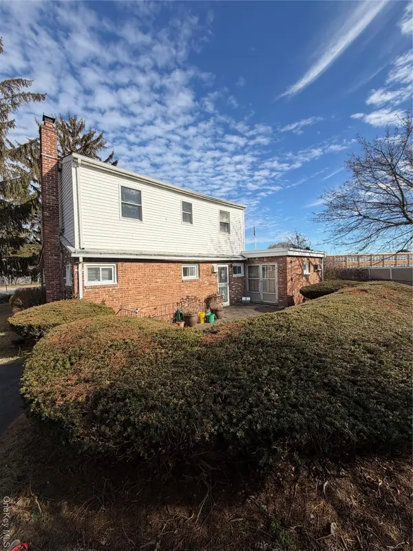 40 East Cherry, Central Islip, NY 11722